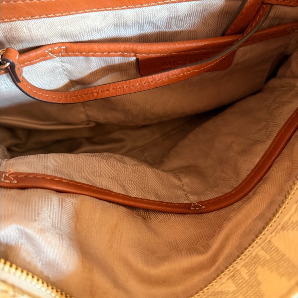 Michael Kors Cream Monogram Shoulder Bag with Gold Hardware - Picture 6 of 7